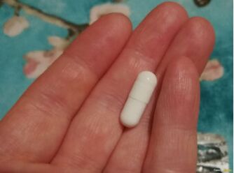 Vermixin capsules are white and small in size